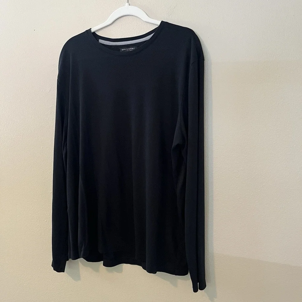 banana republic luxury touch t shirt Long Sleeve Men's XL Minimalist Classic